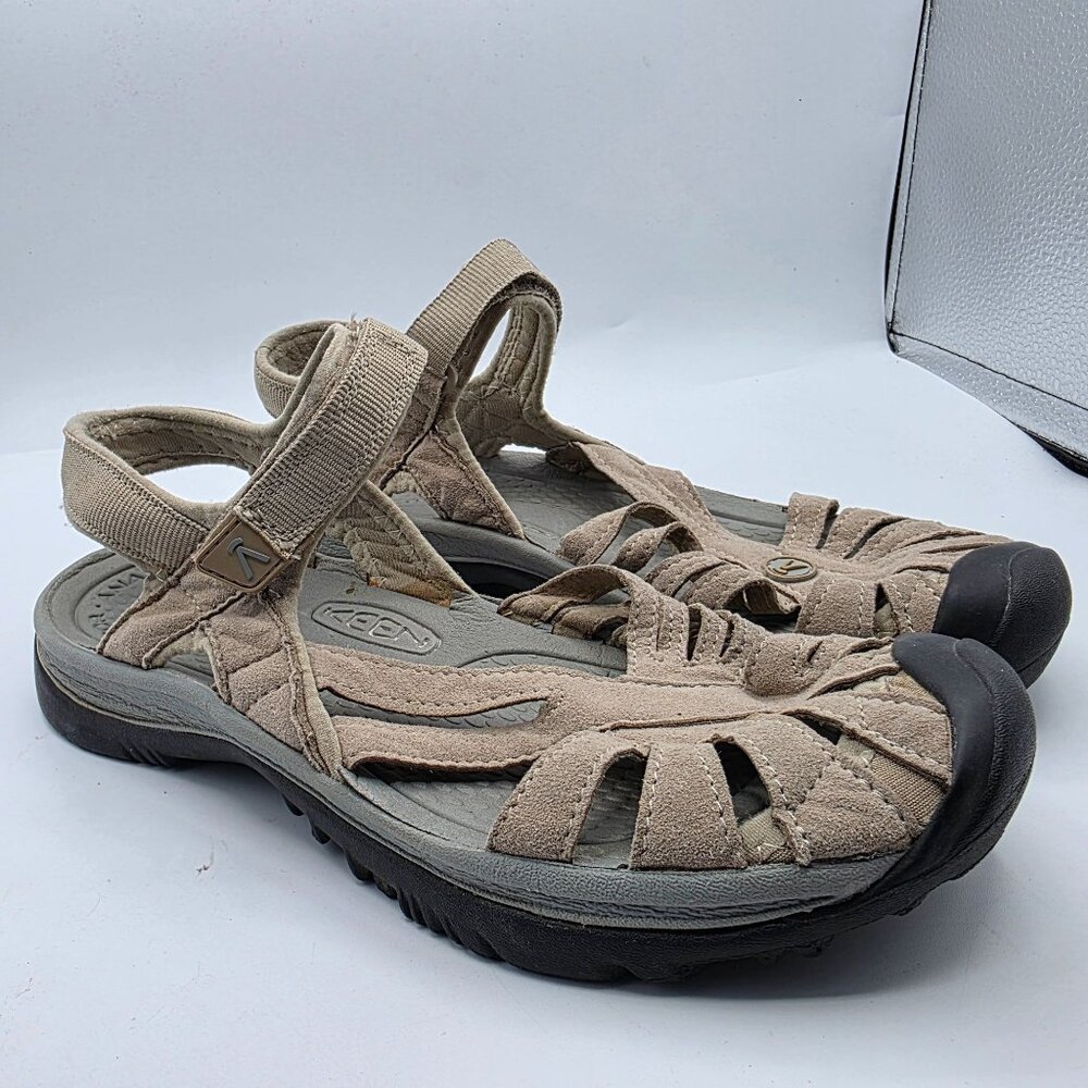 Keen Rose Womens 7.5 Beige Closed Toe Sandals Beach Outdoors Summer Casual